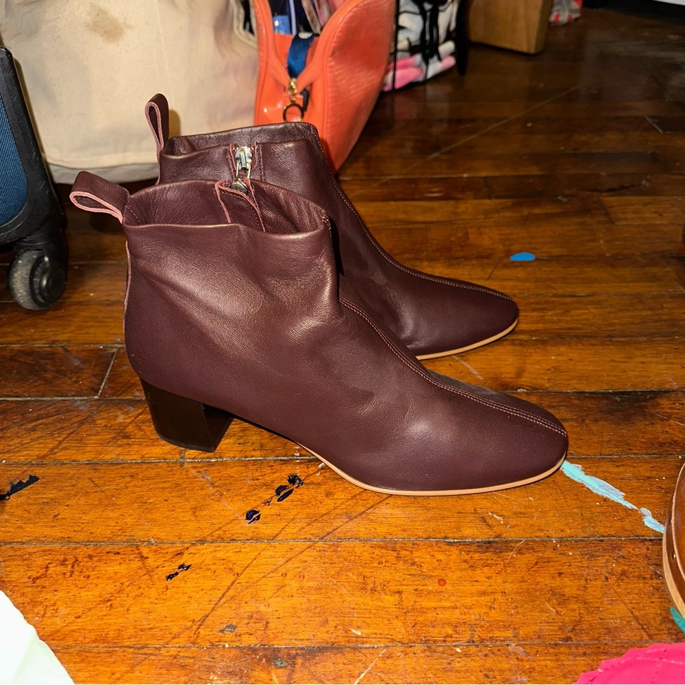 Everlane Brown Leather Ankle Boots (never worn)